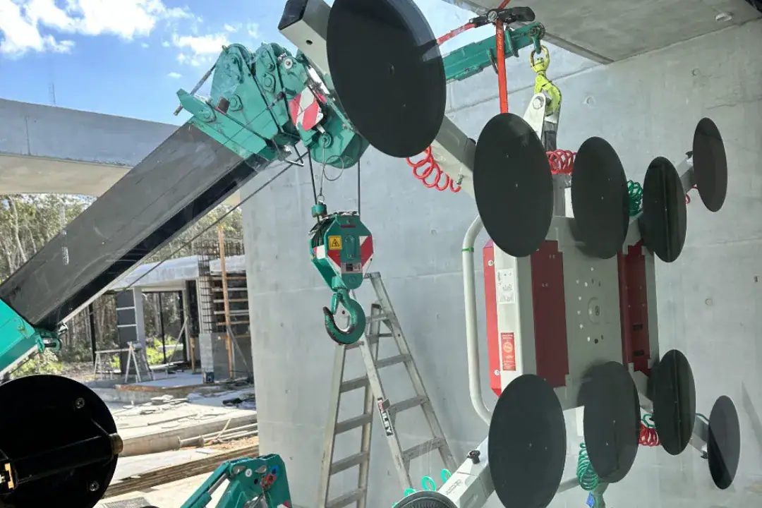 Glass Lifting Equipment Brisbane